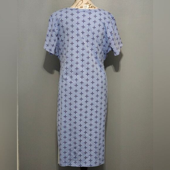 👗Liz Claiborne, midi dress. Light blue with all over print. NWT, Size XXL - Picture 5 of 8